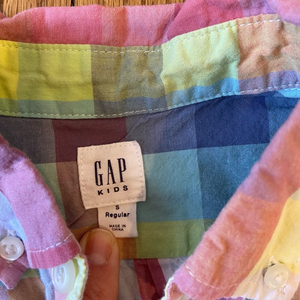 🐣 EASTER! Gap Plaid Button Down - Picture 5 of 6